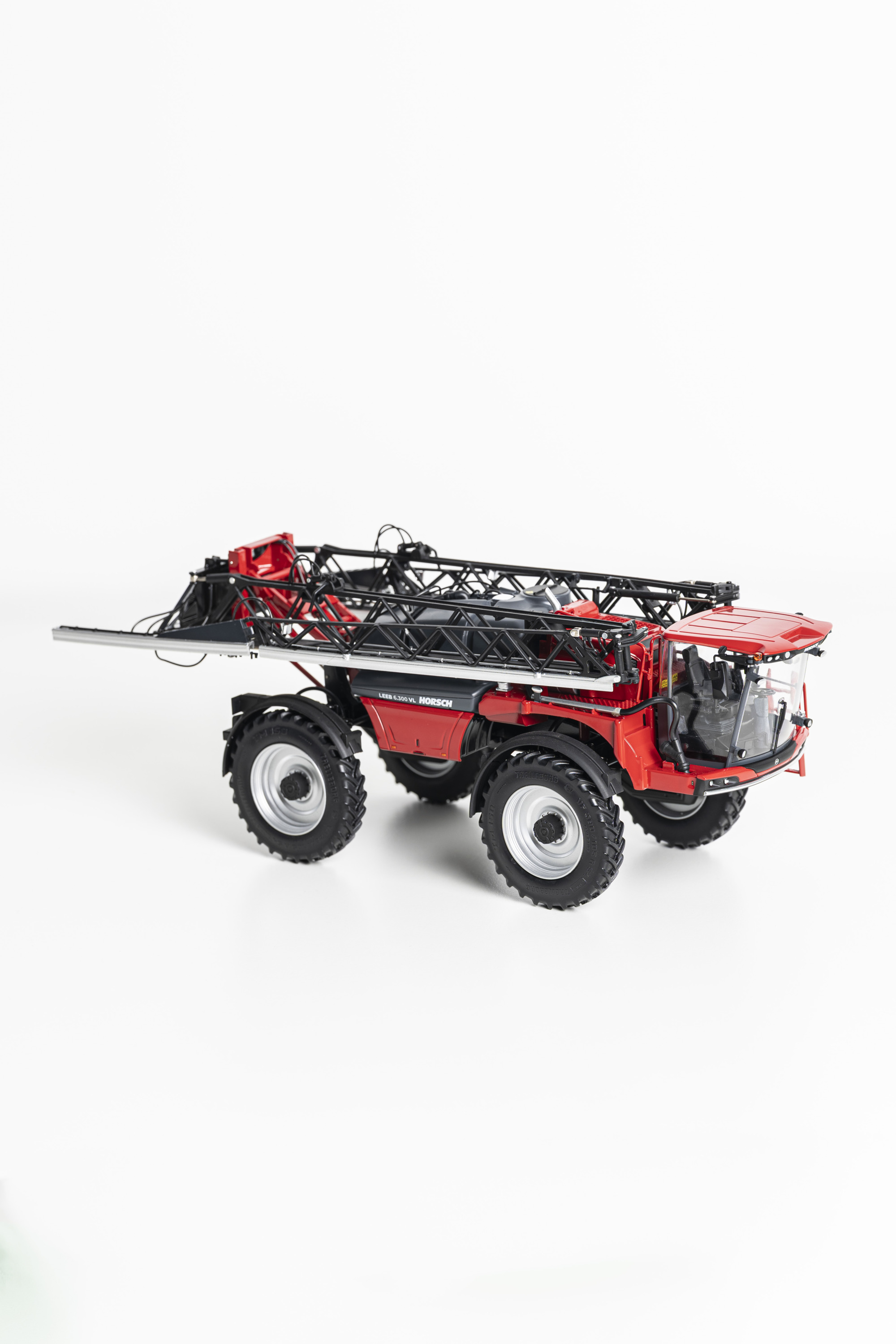 Modell Leeb 6.300 VL (1:32)