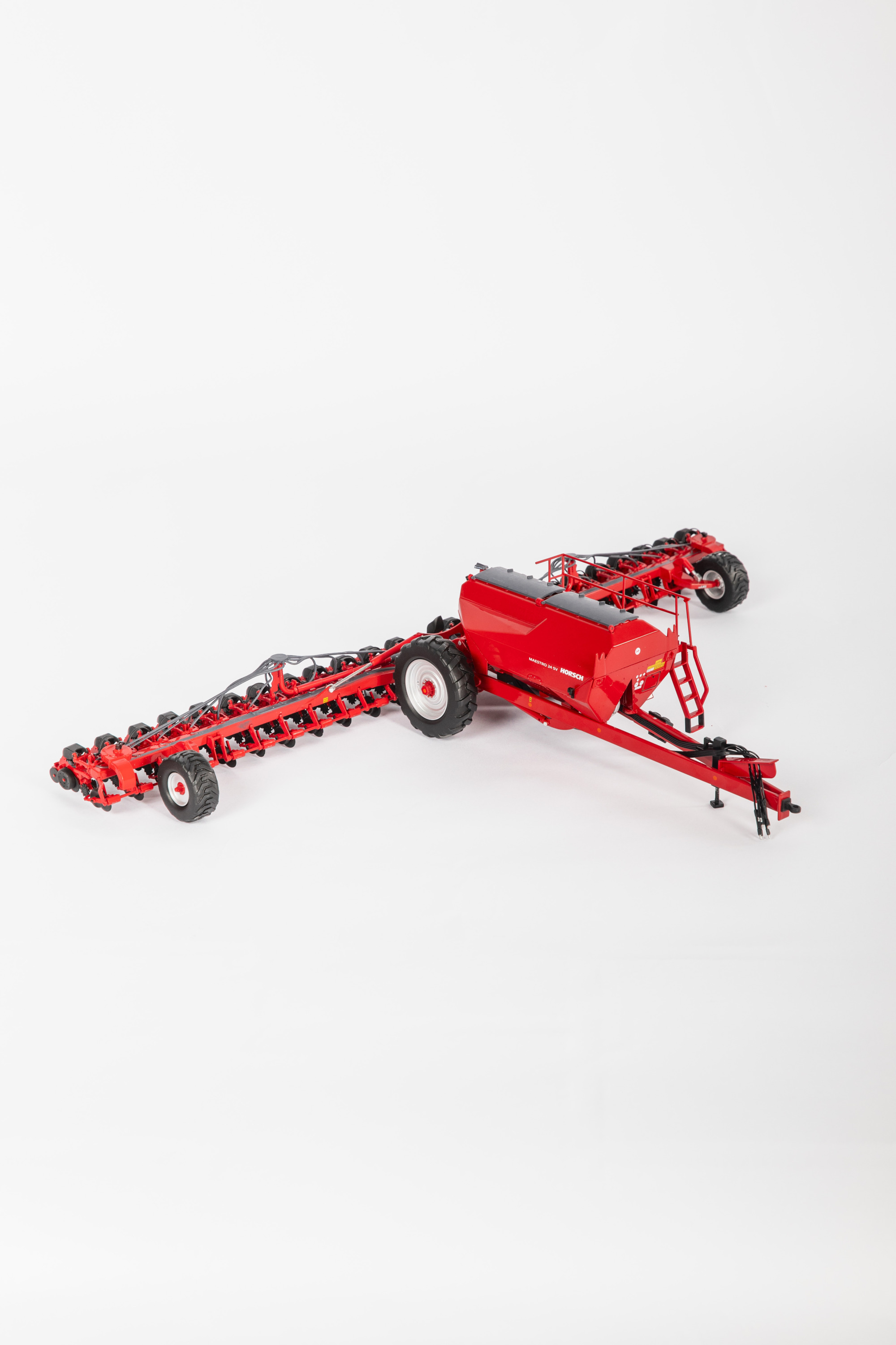 Modell Maestro 24 SV (1:32)
